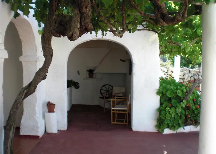 בית כפרי Binisaid Nou