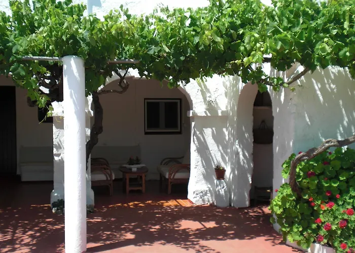 בית כפרי Binisaid Nou